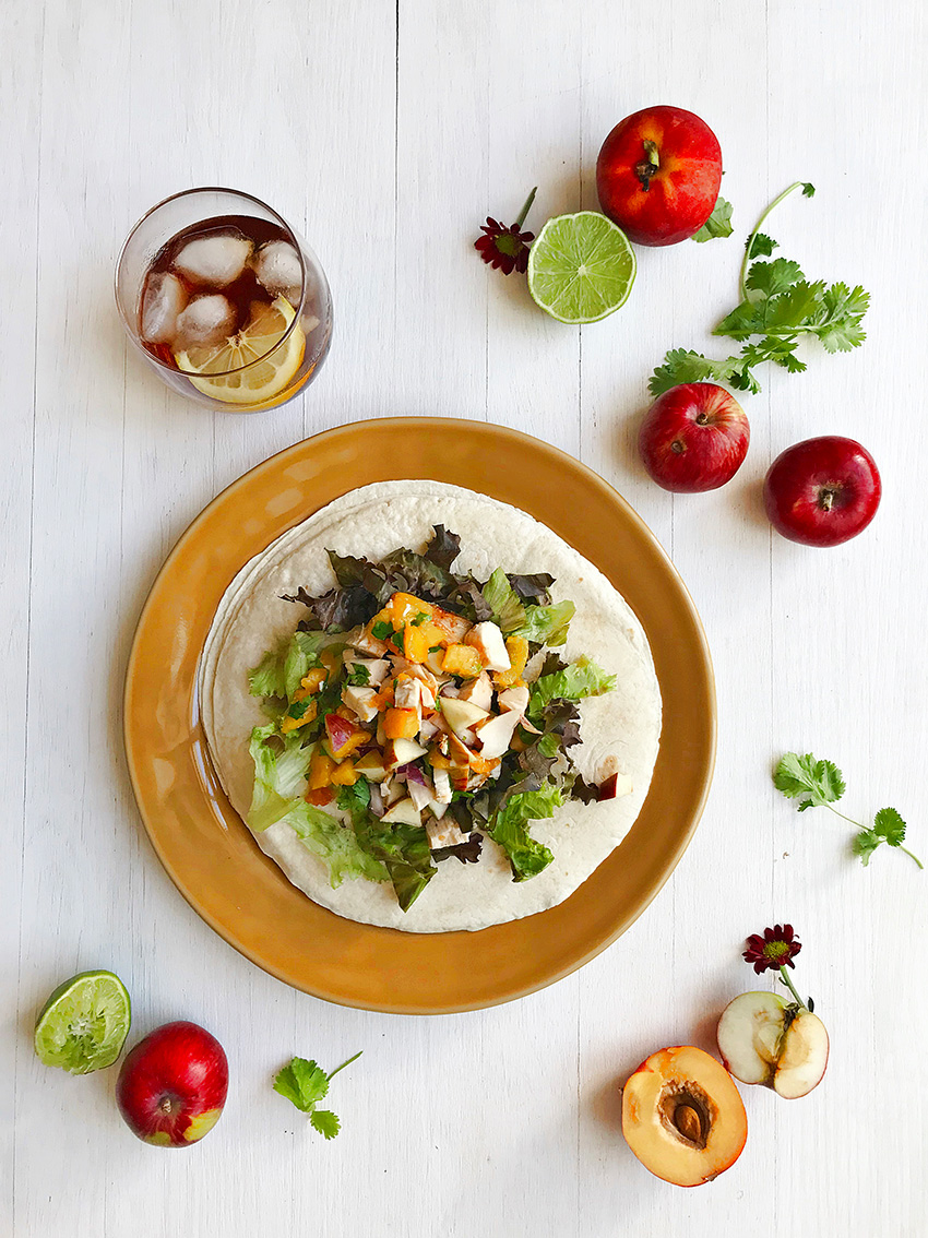Wraps-de-Frango-Abacate-Manga-e-Pessego