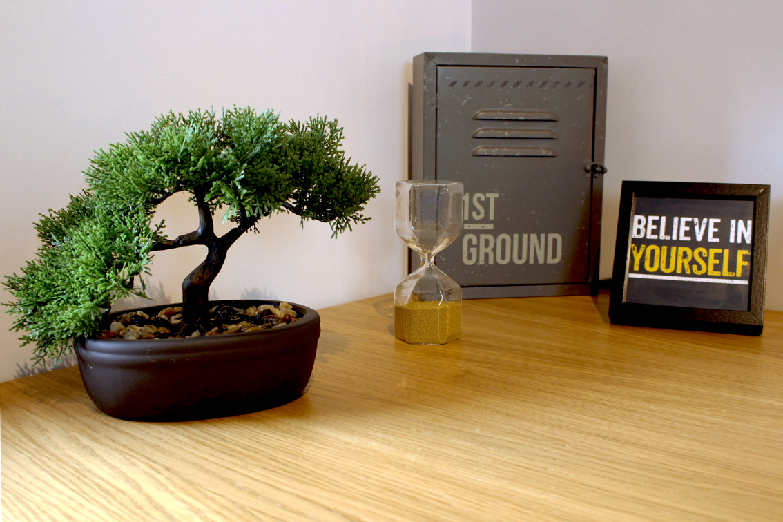 Um Home Office com Personalidade - DeBORLA